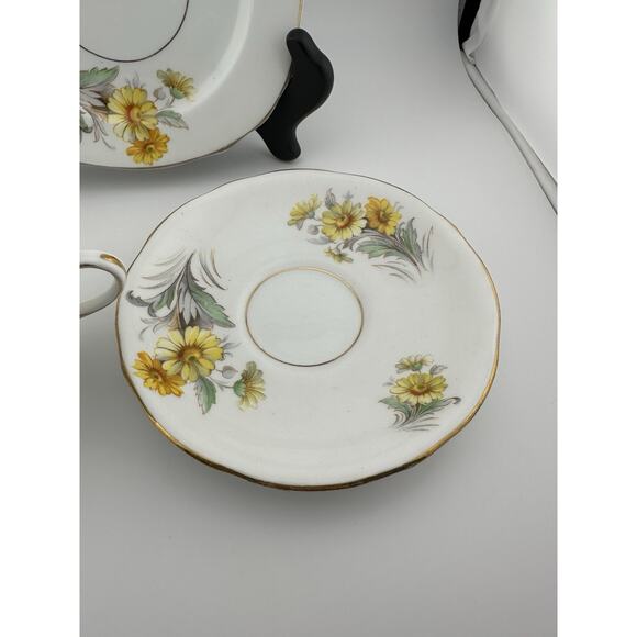 Royal Stafford "Black Eyed Susan" Tea Trio Footed Cup Mid Century Bone China - Picture 4 of 8